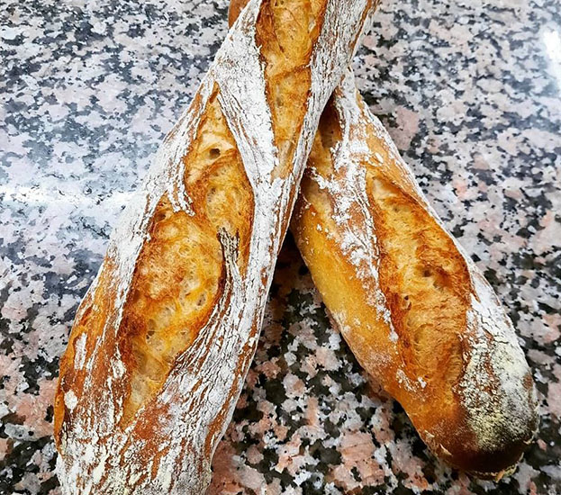 boulanger, baguette tradition